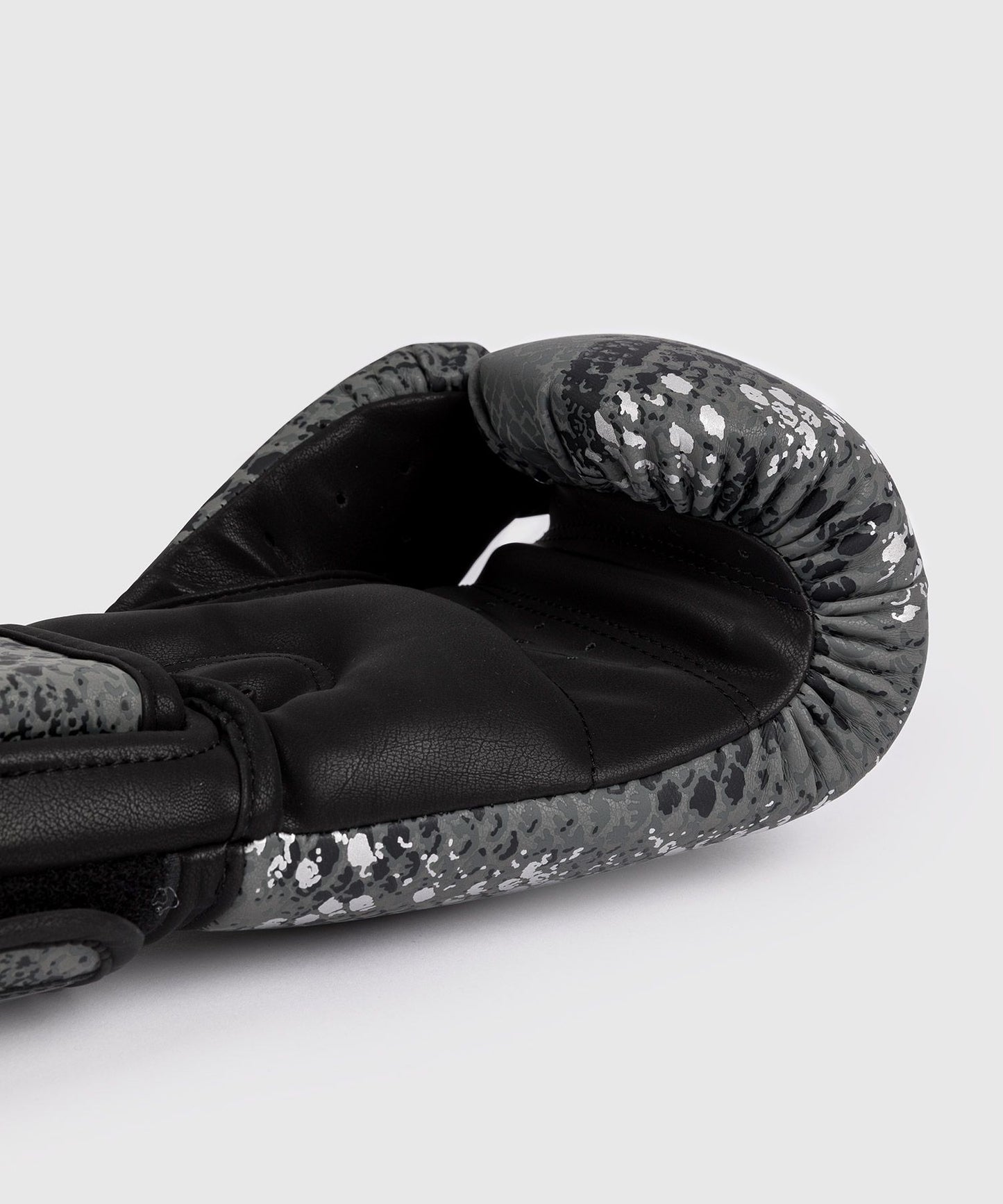 VENUM AMAZONIA BOXING GLOVES - DARK GREY