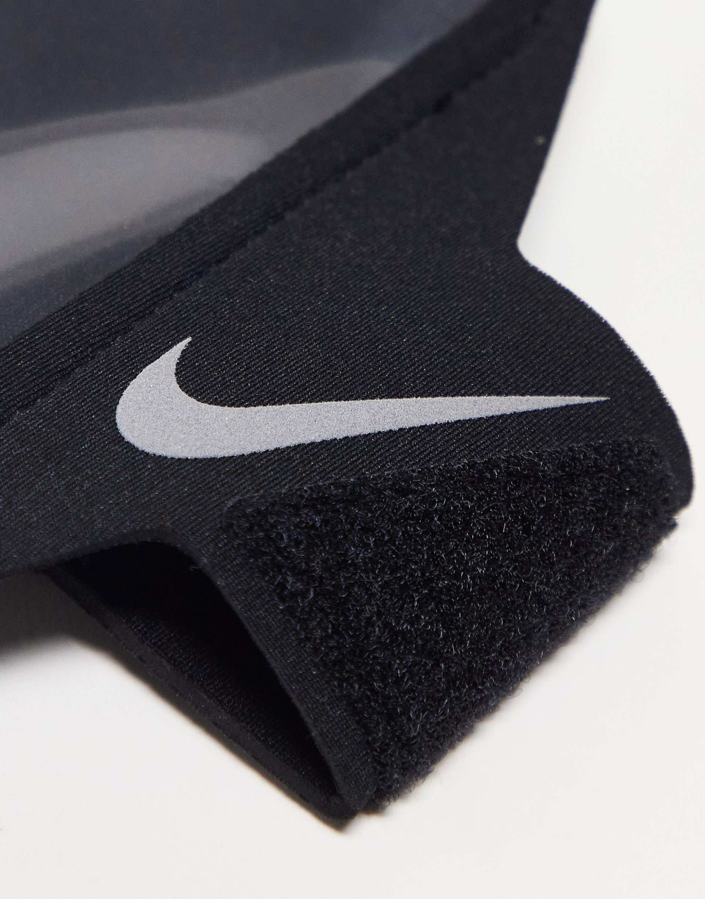 Nike Lean Arm Band Black