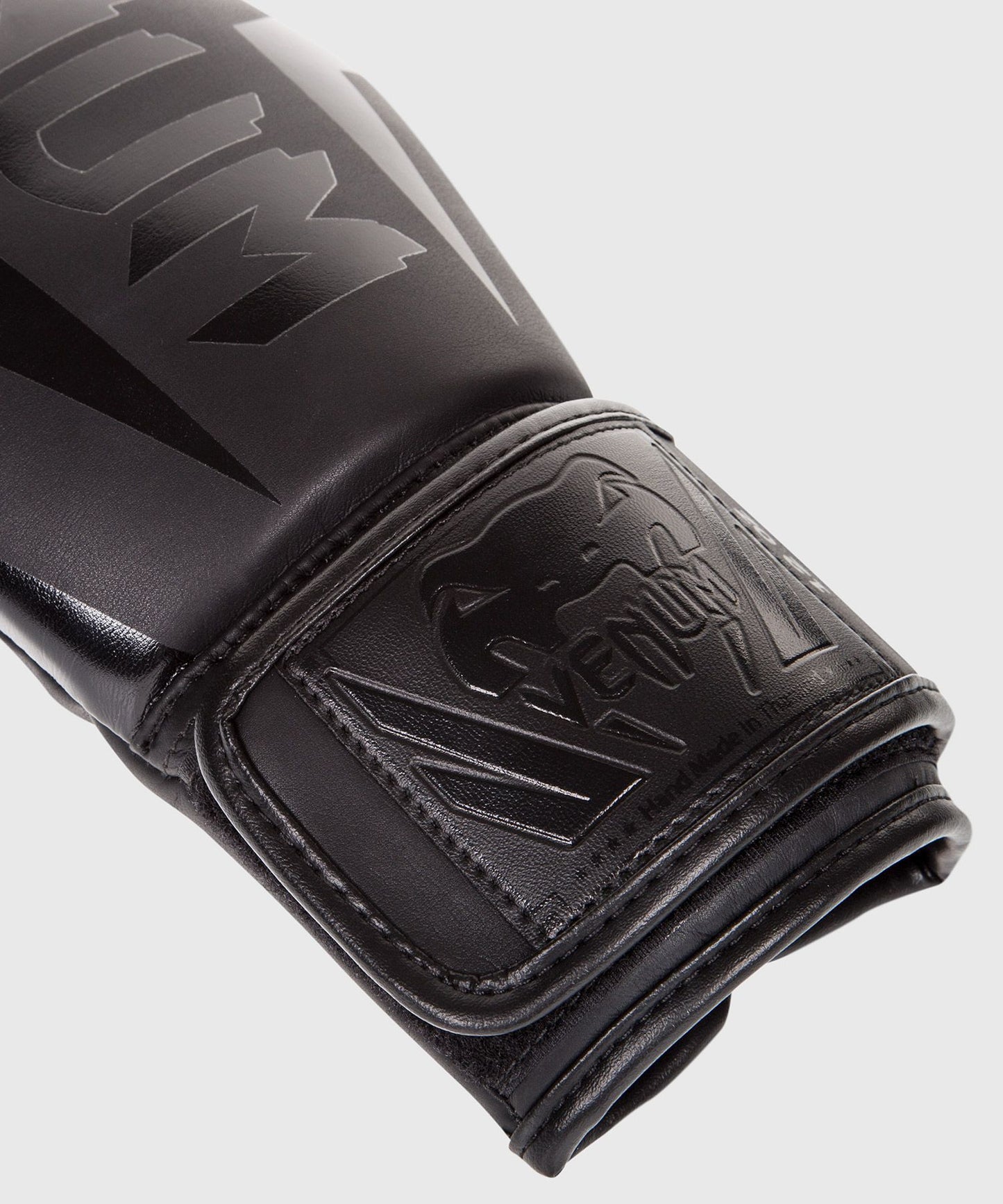 VENUM ELITE BOXING GLOVES - BLACK