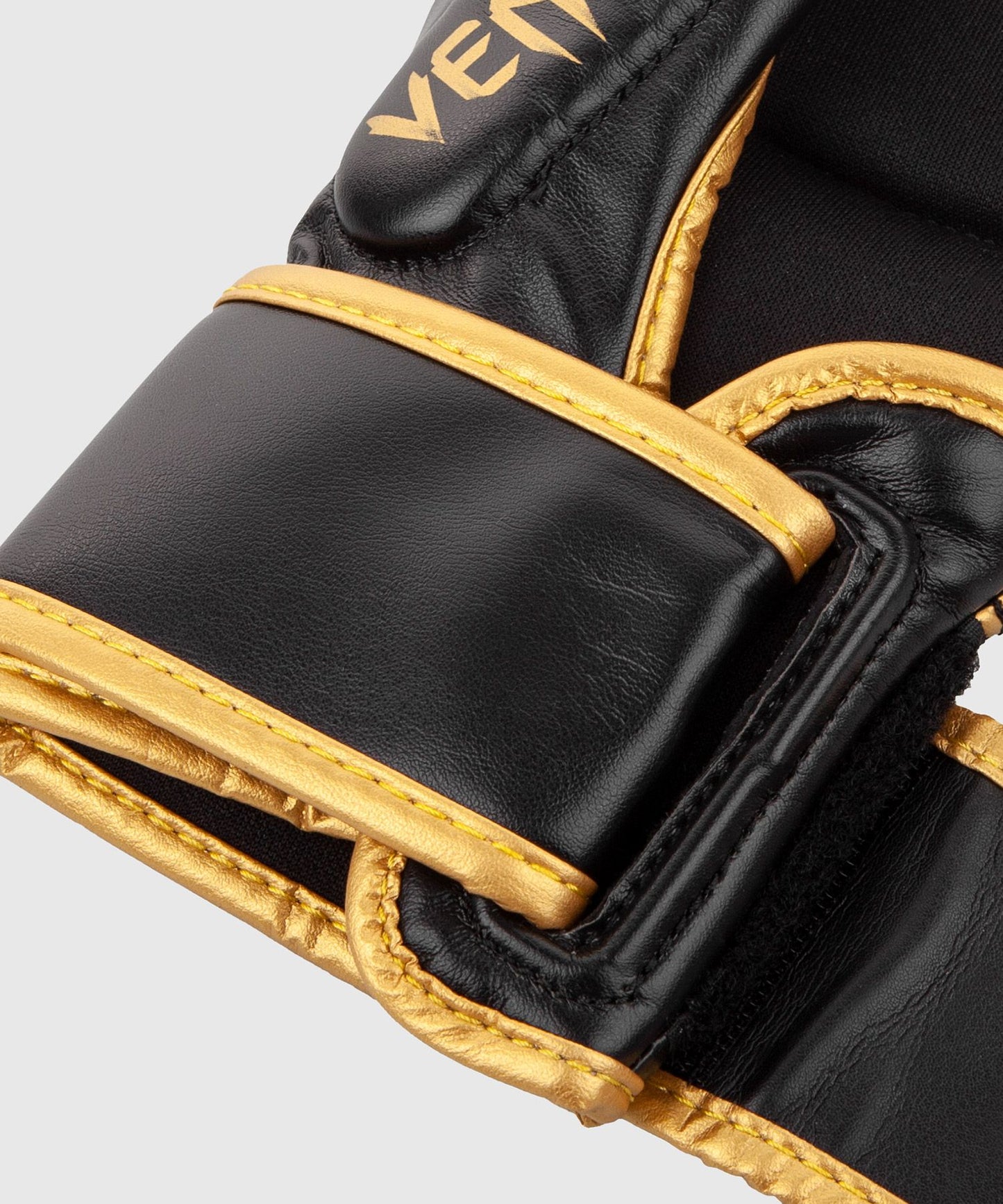 VENUM SPARRING GLOVES CHALLENGER 3.0