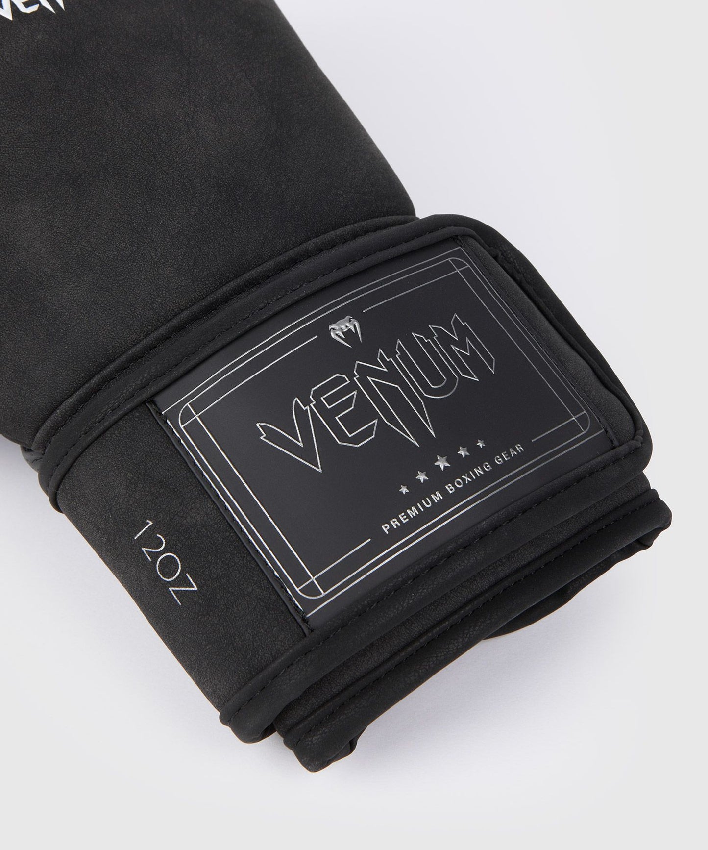 VENUM LOMA CLASSIC BOXING GLOVES
