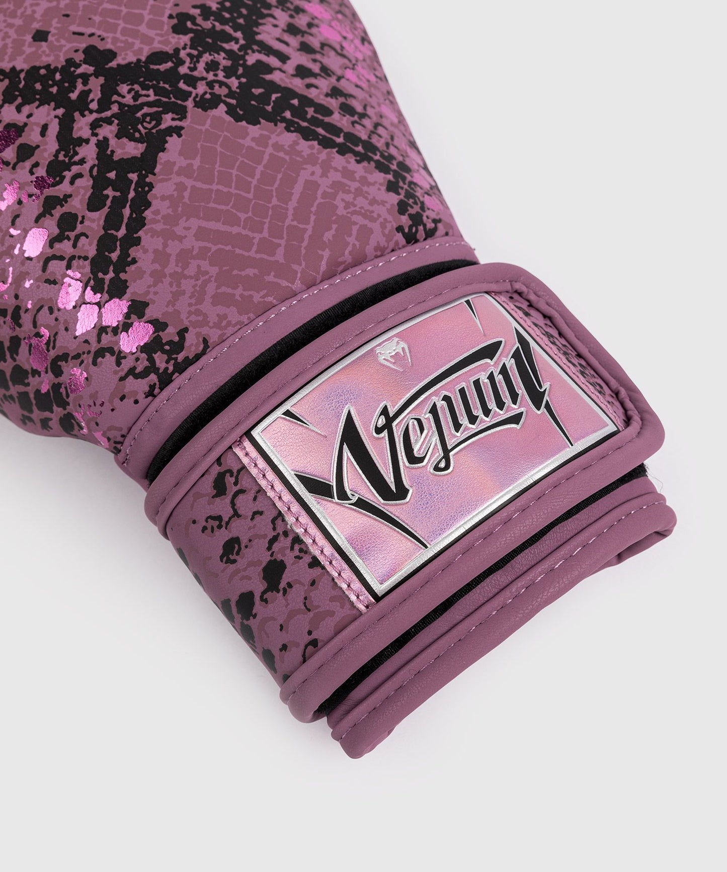 VENUM AMAZONIA BOXING GLOVES - PURPLE